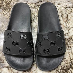 Gucci Pursuit GG Slide Sandals